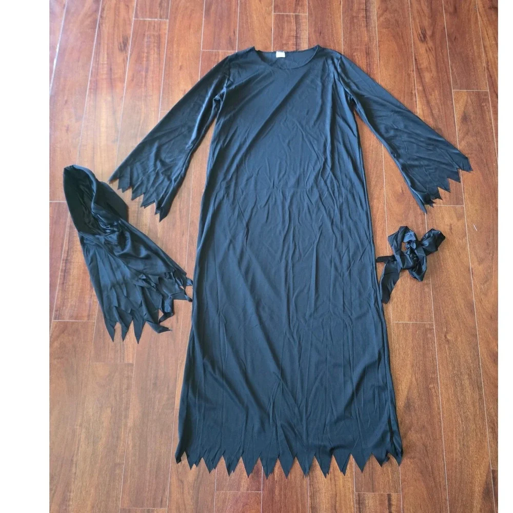 Spirit Halloween Unknown Phantom Costume Kids XL 14-16 Black Grim Reaper